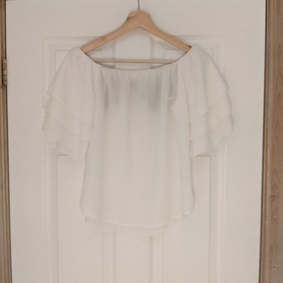 Blue Floral Off-The-Shoulder Top - Picture 2 of 4